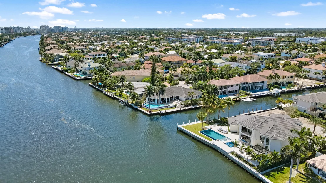 Photo of 975 Banyan Drive