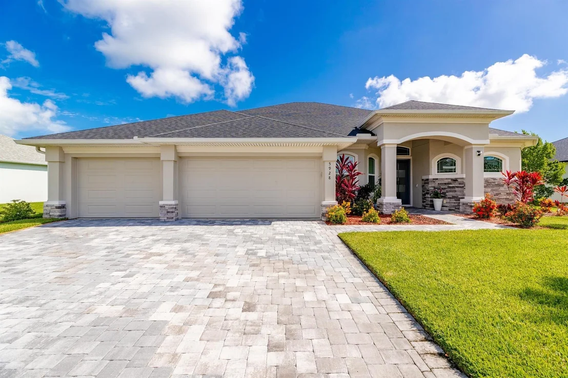 Photo of 5928 Sequoia Circle