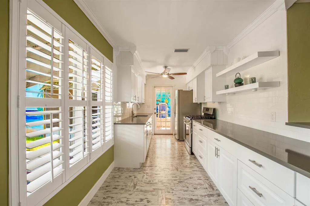 Photo of 1707 Crest Drive