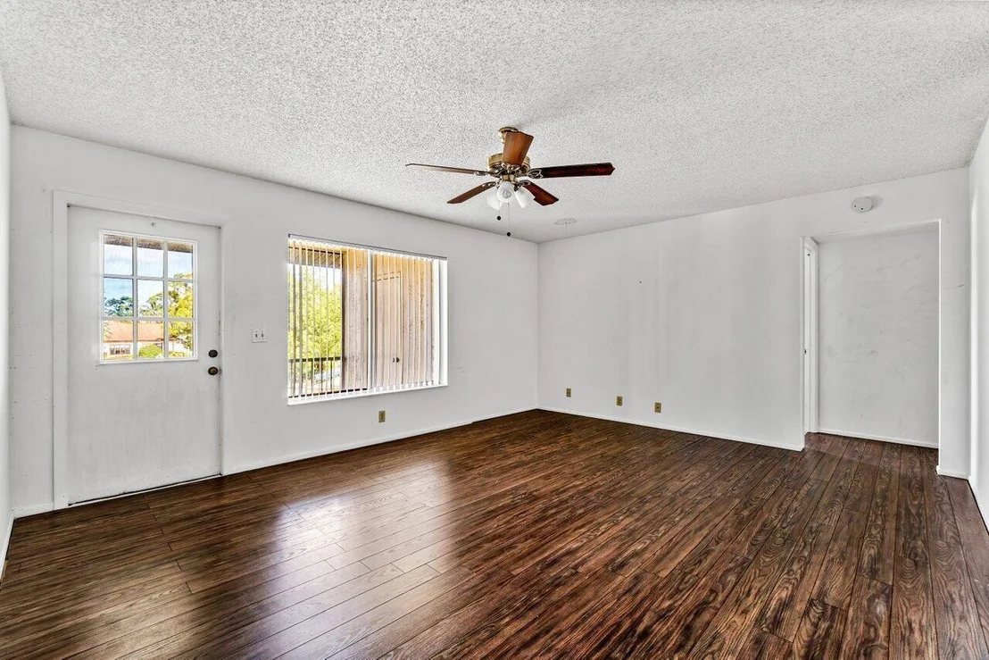 Photo of Unit A2 at 337 Knotty Pine Circle