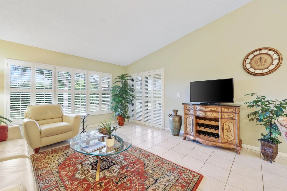 Photo of 39 Sausalito Drive