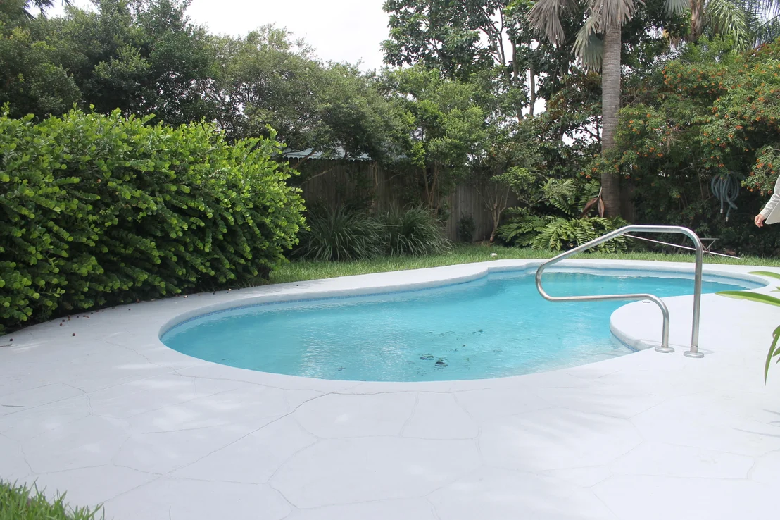 Photo of 945 NW Le Grace Circle