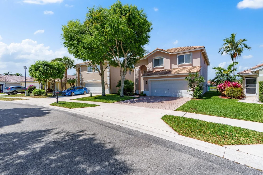 Photo of 6217 Willoughby Circle