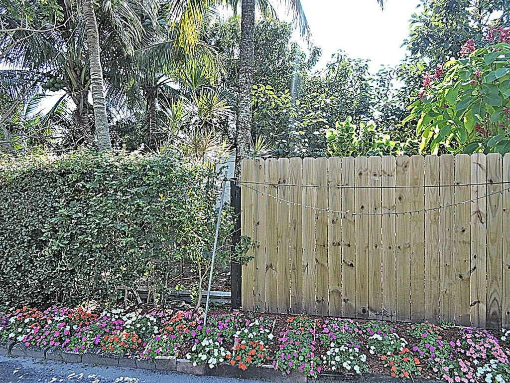 Photo of 4361 Davis Road
