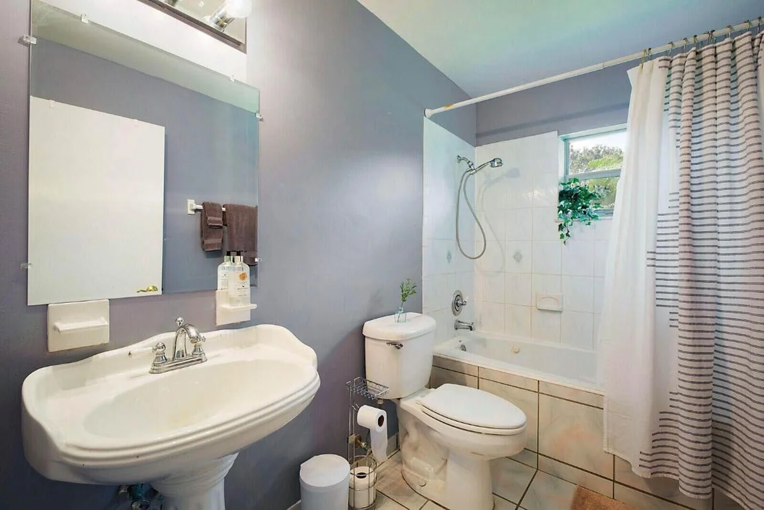 Photo of 359 W D Road
