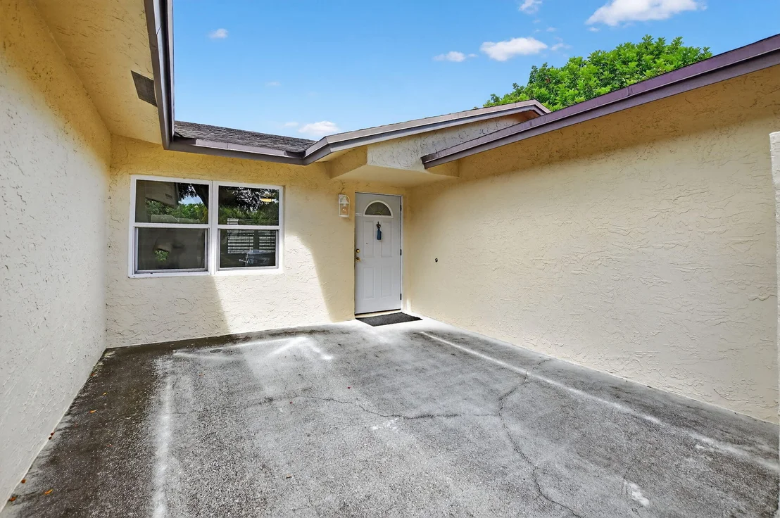 Photo of 8930 Saddlecreek Drive