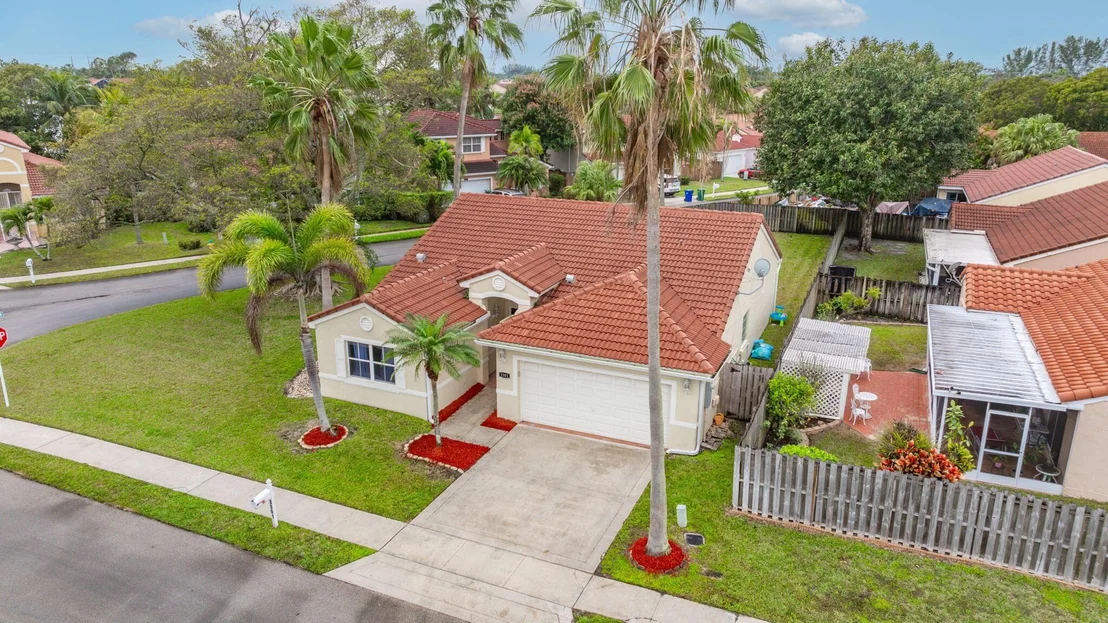 Photo of 3301 El Capitan Drive