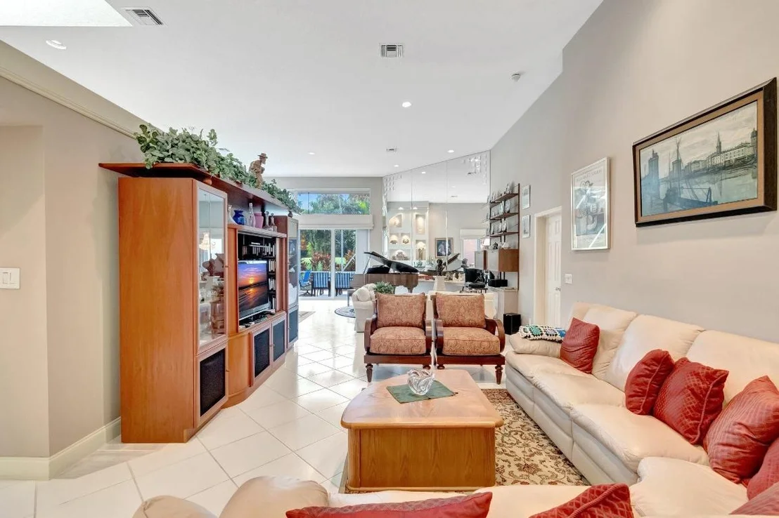 Photo of 6429 Three Lakes Lane