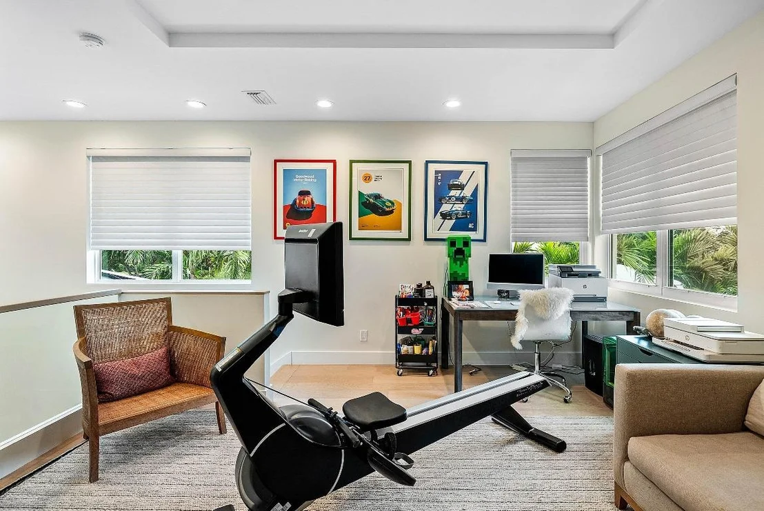 Photo of 217 Gulfstream Boulevard