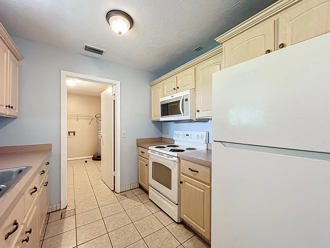 Photo of 50 Cedar Road
