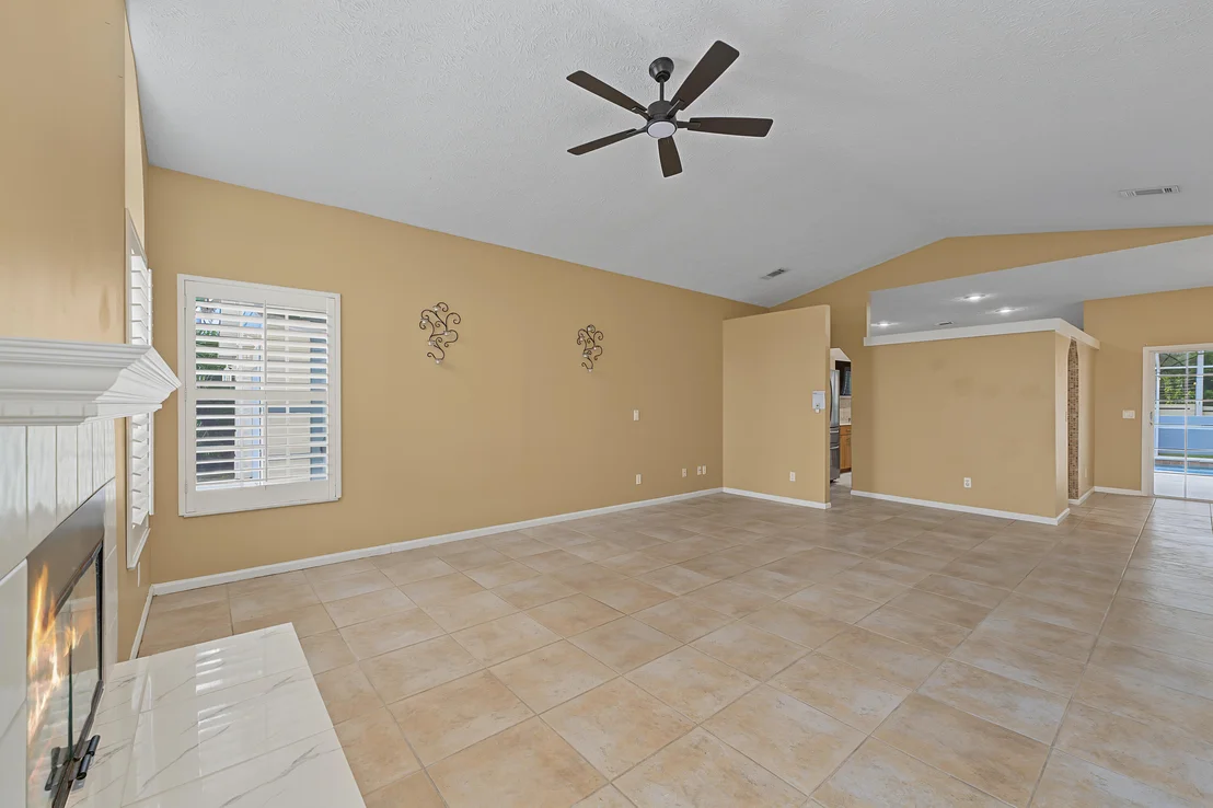 Photo of 6908 Bronte Circle