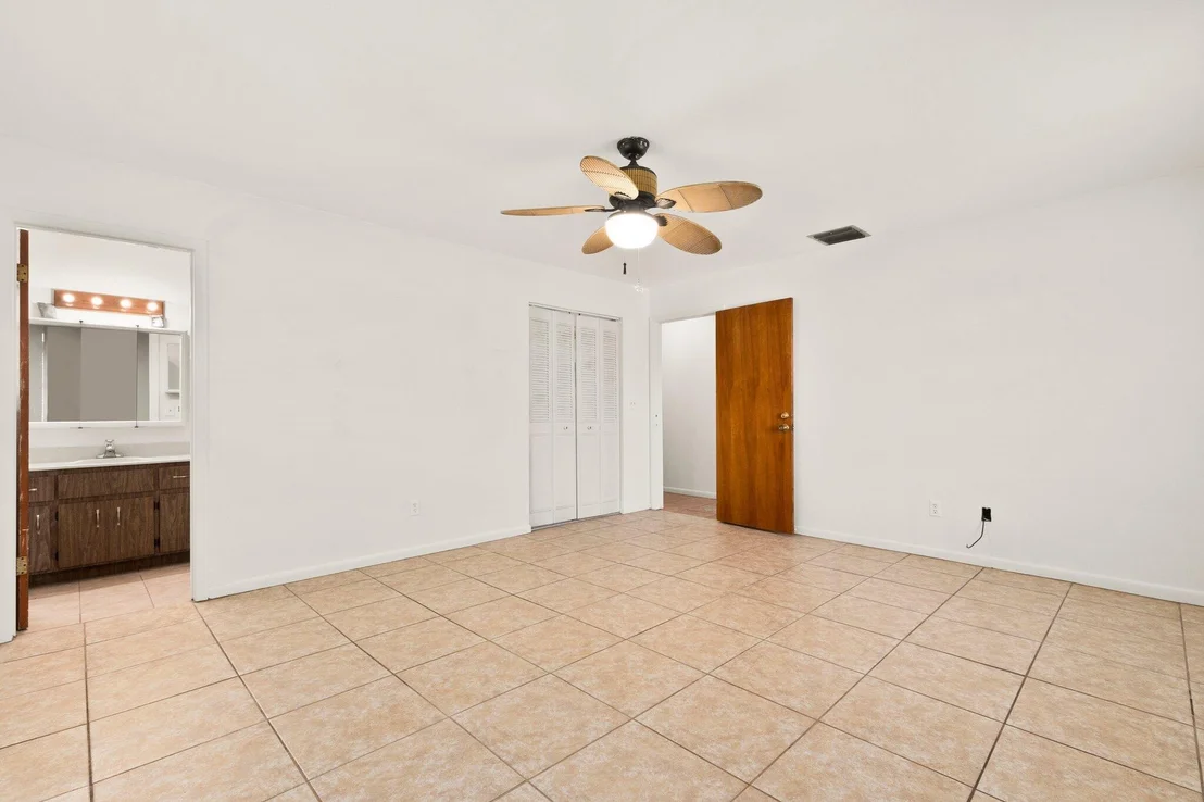 Photo of 5201 Seagrape Drive