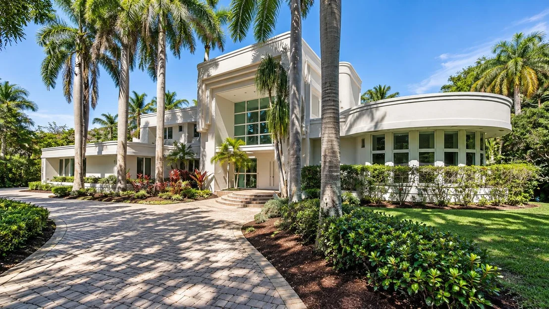 Photo of 18529 Long Lake Drive