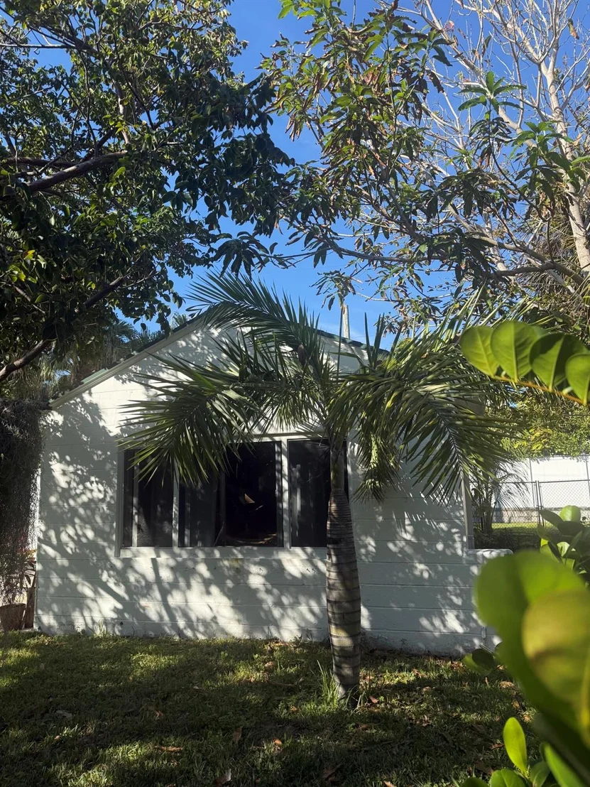 Photo of 12 E Ocean Avenue