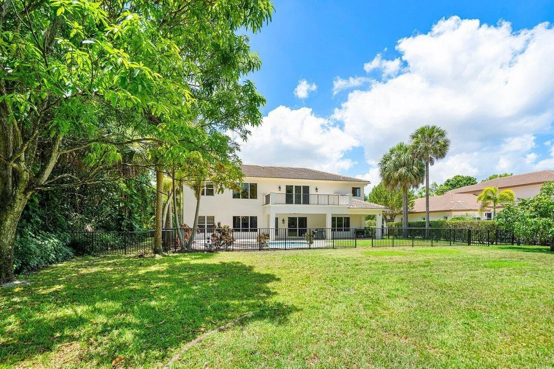 Photo of 644 Forest Bent Boulevard