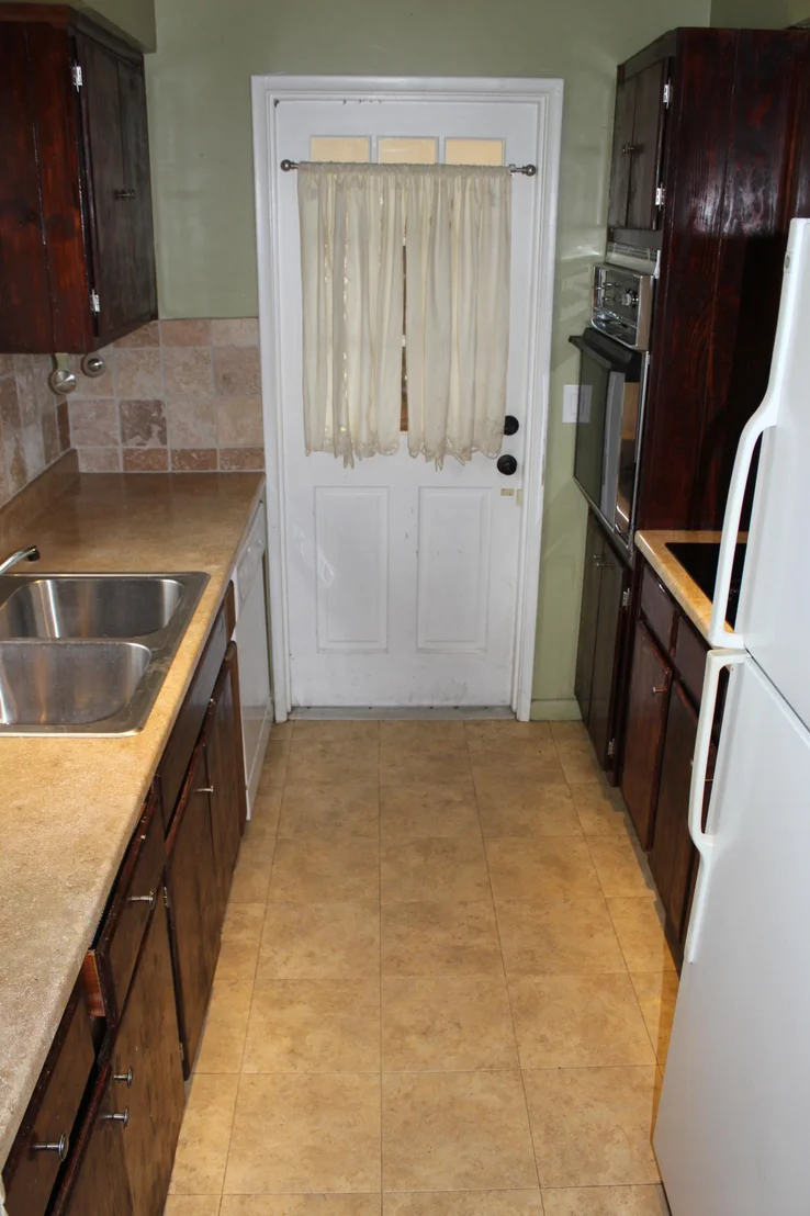 Photo of 1505 Crest Drive