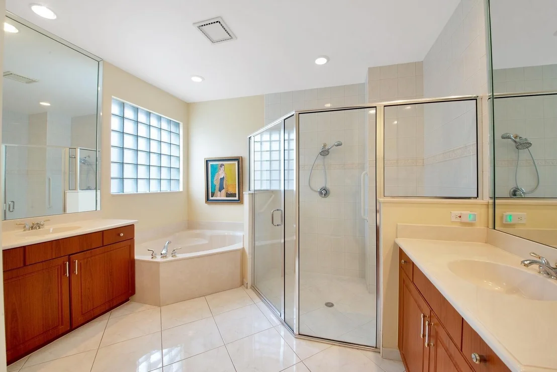 Photo of 7110 Veneto Drive