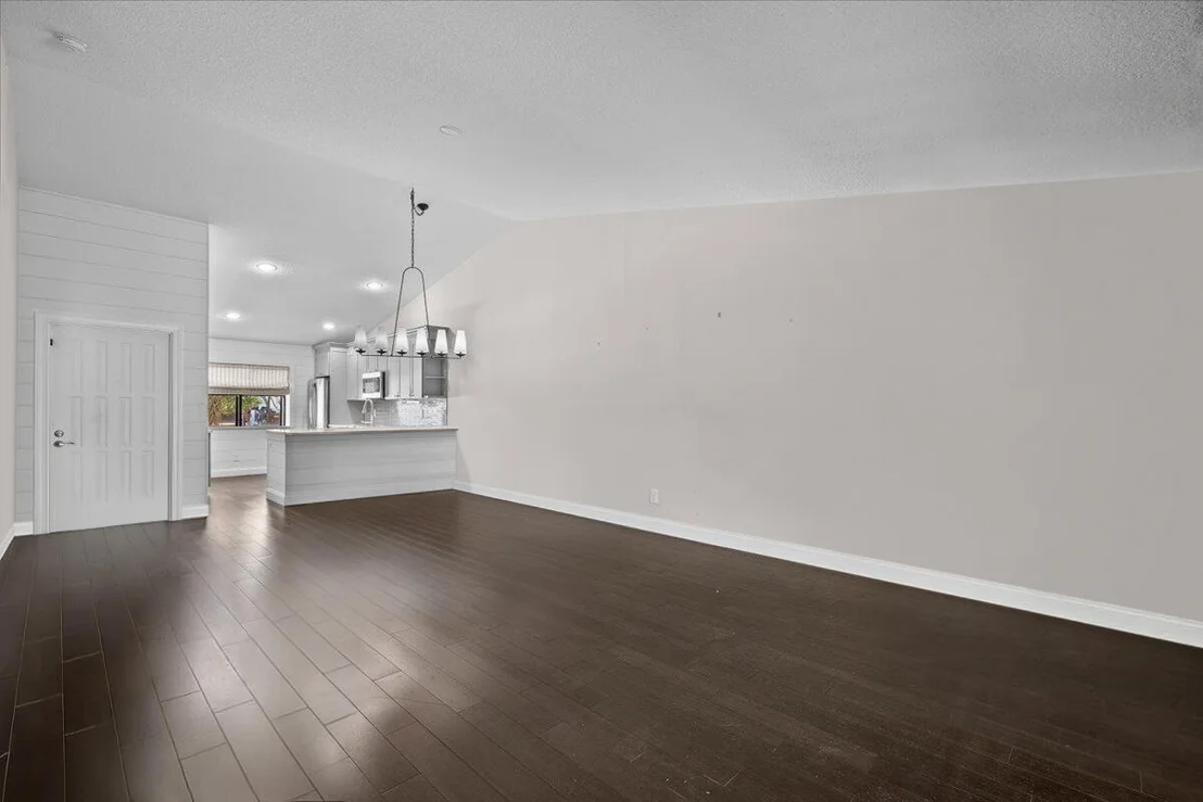 Photo of 129 Moccasin Trail S
