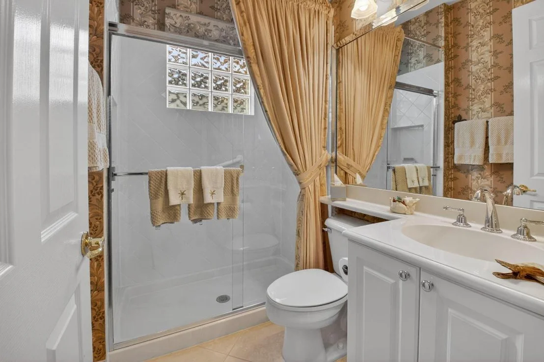 Photo of 7237 Morocca Lake Drive