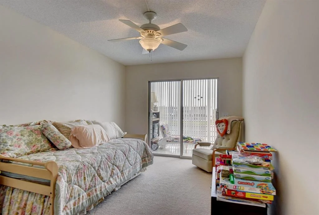 Photo of 3017 Exeter A