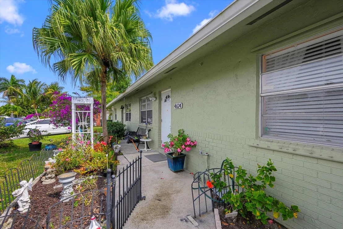 Photo of 4624 Toga Way