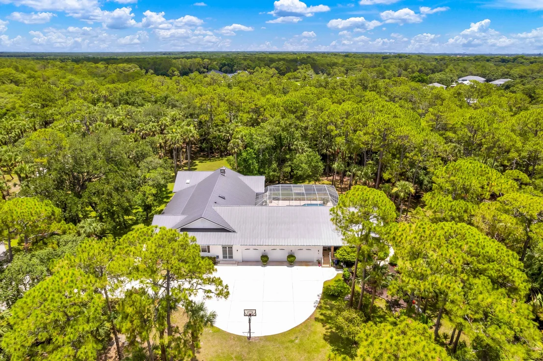 Photo of 9266 Oak Hammock Lane