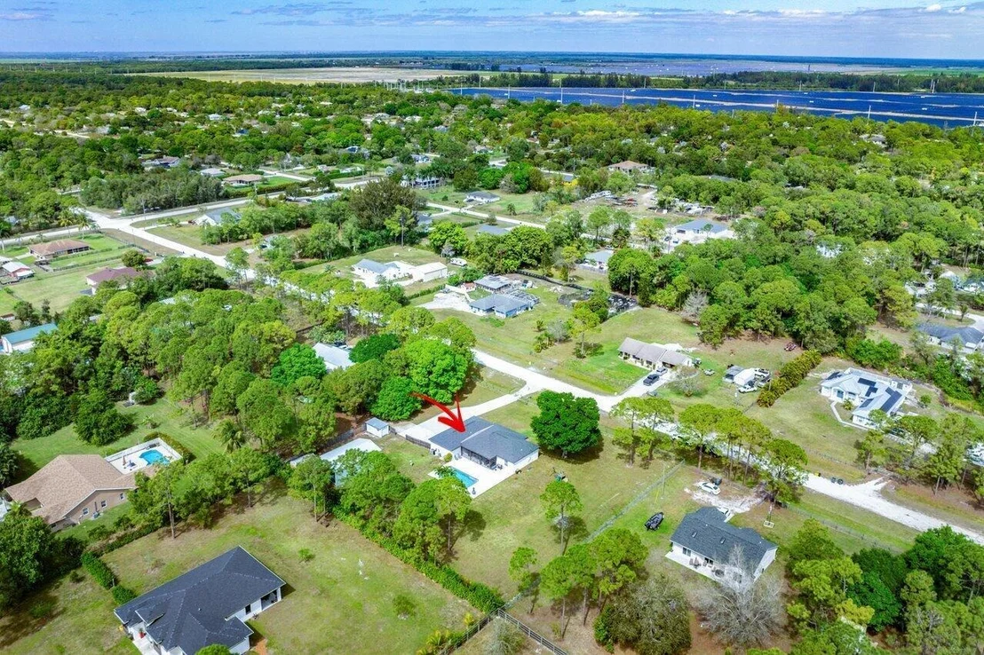 Photo of 18312 Orange Grove Boulevard