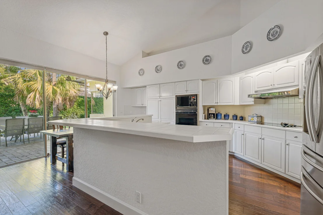 Photo of 2674 Devon Court
