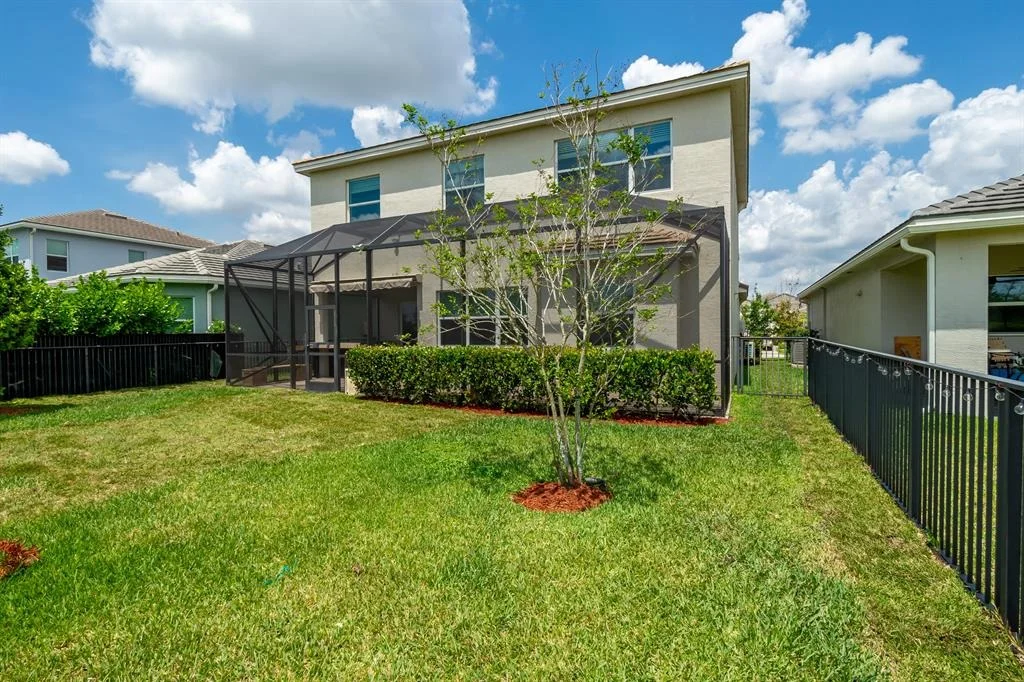 Photo of 15126 Goldfinch Circle