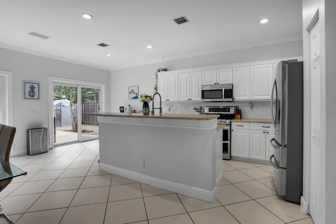 Photo of 7658 Colony Palm Drive