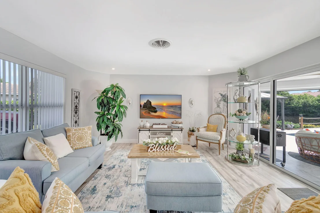 Photo of 302 Venice Drive