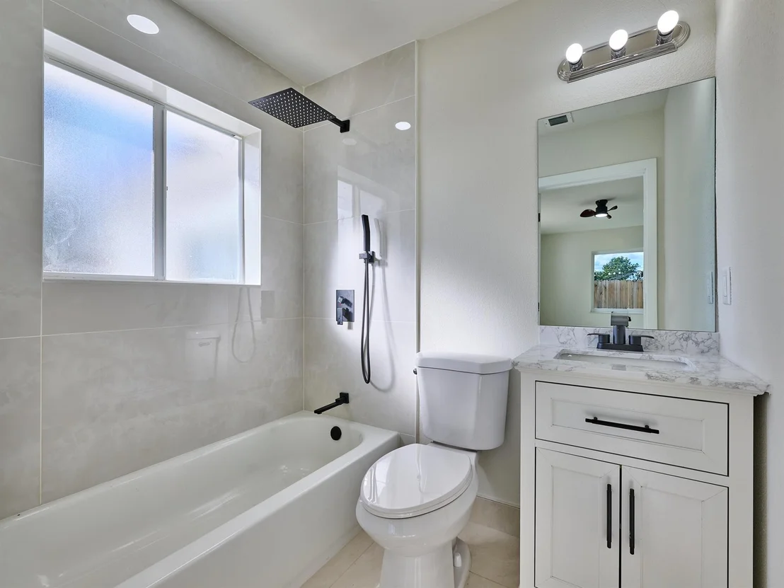 Photo of 168 SE 27th Place