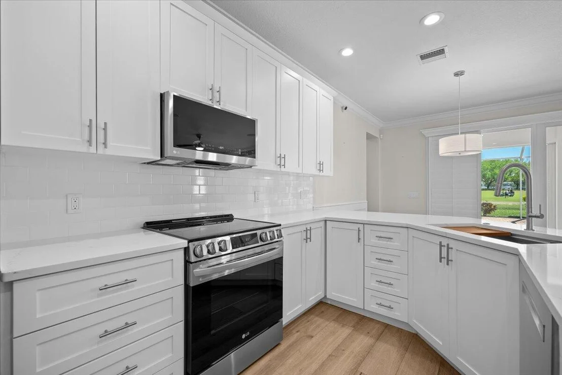 Photo of 126 Barbados Drive