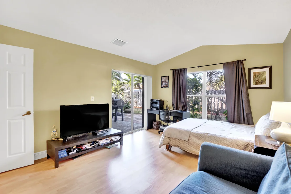 Photo of 7880 Manor Forest Lane
