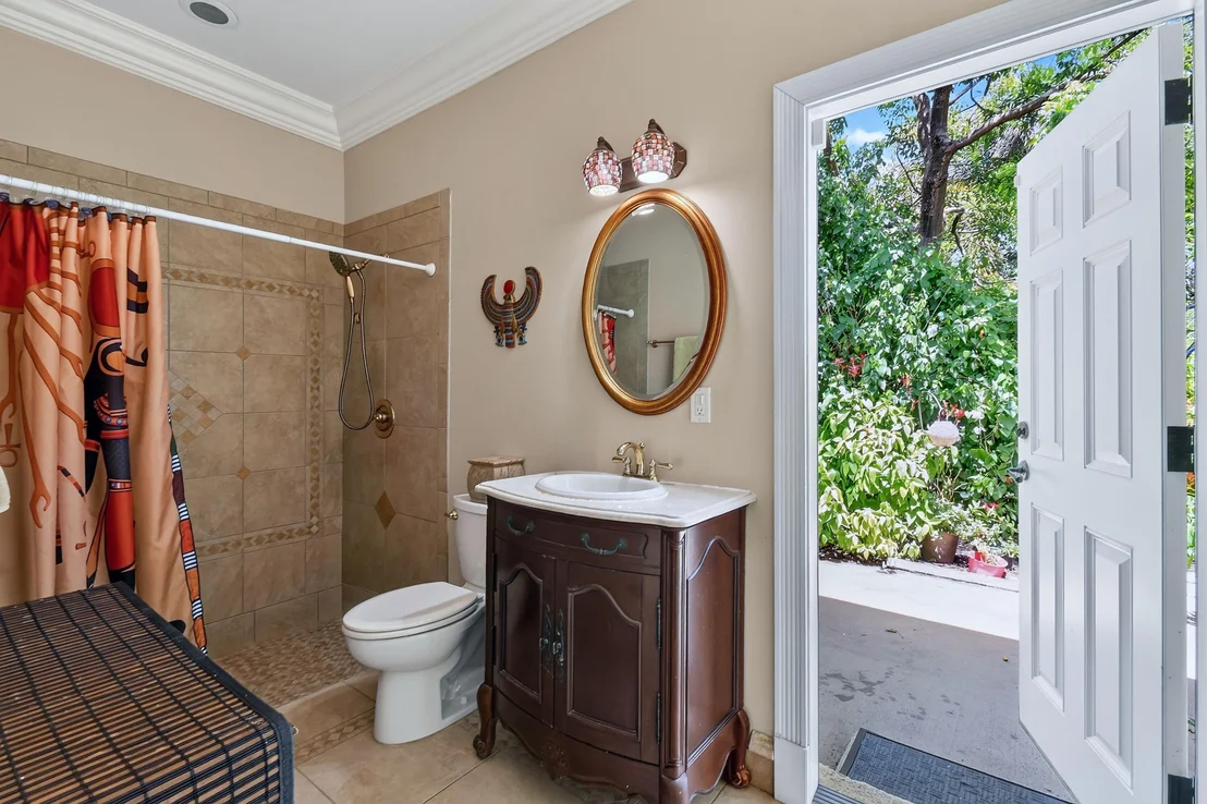 Photo of 153 N River Drive E