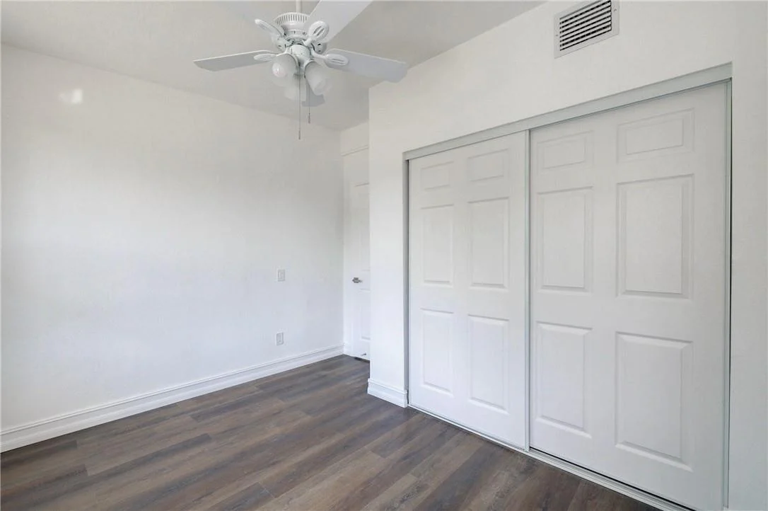 Photo of 5210 NE 16th Terrace