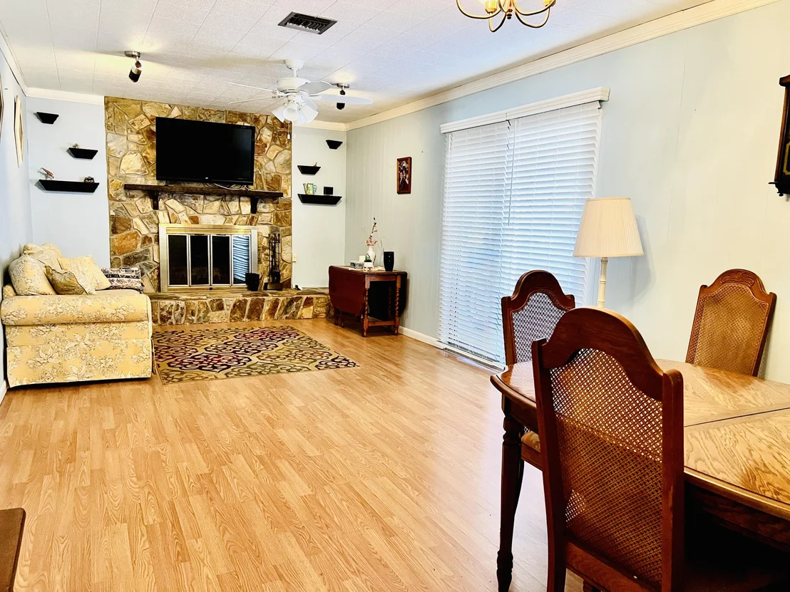 Photo of 1303 SE 8th Avenue