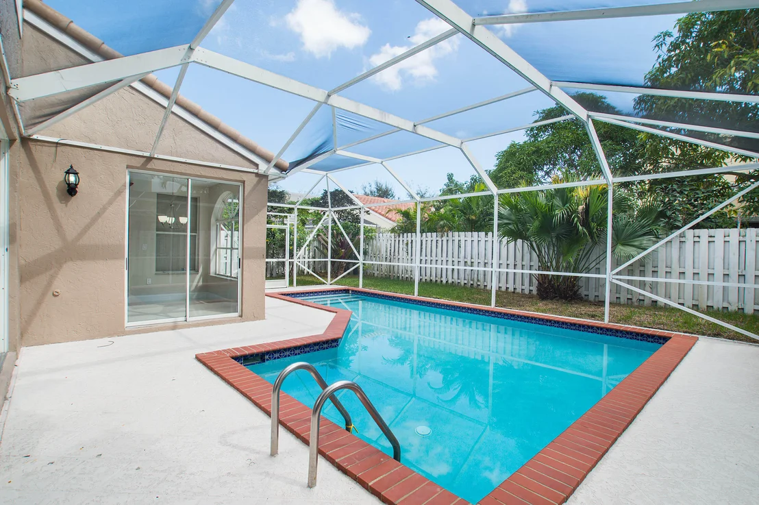 Photo of 1020 Fairfax W
