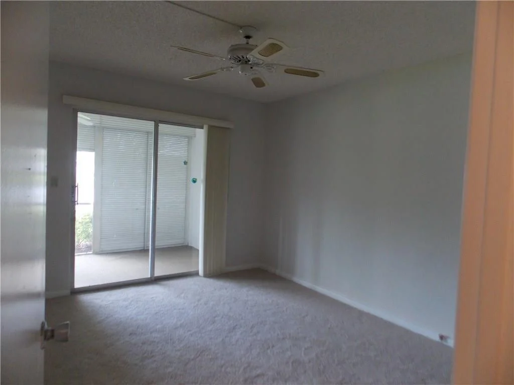 Photo of Unit F1 at 1904 Bermuda Circle
