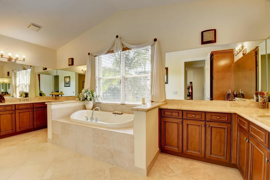 Photo of 10749 Castle Oak Drive