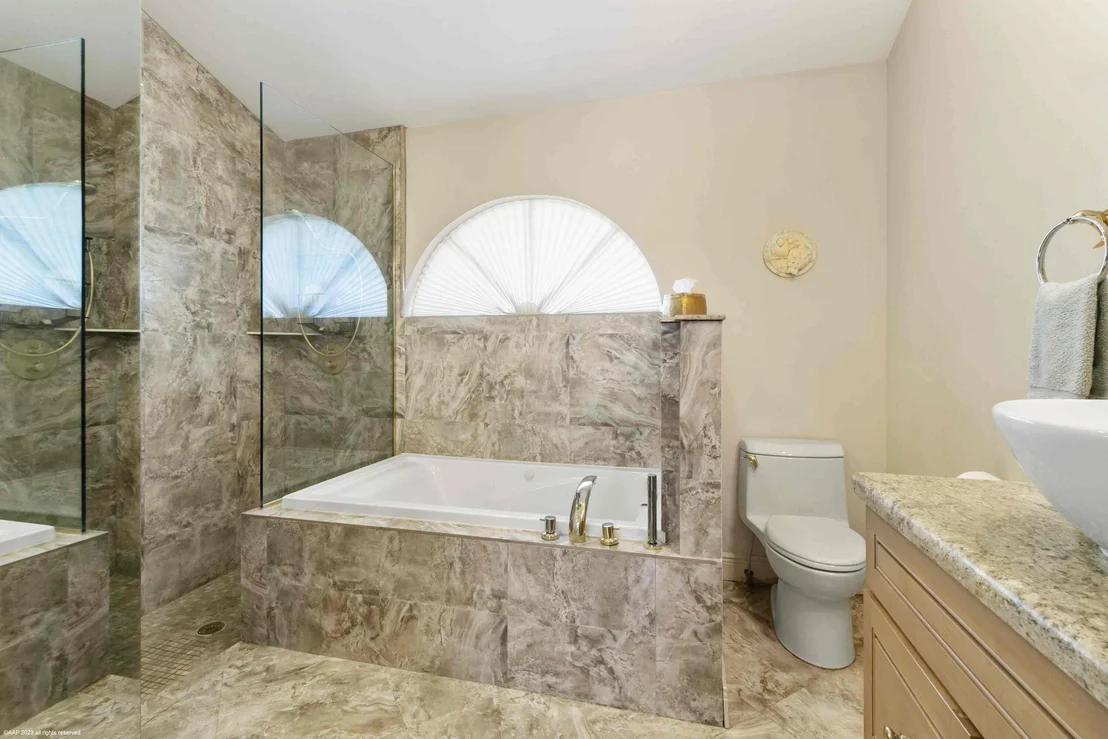 Photo of 16559 Rustic Road