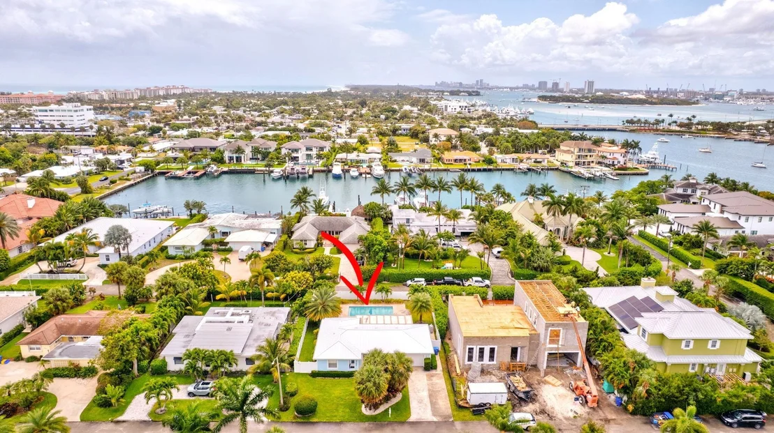 Photo of 1131 Surf Road
