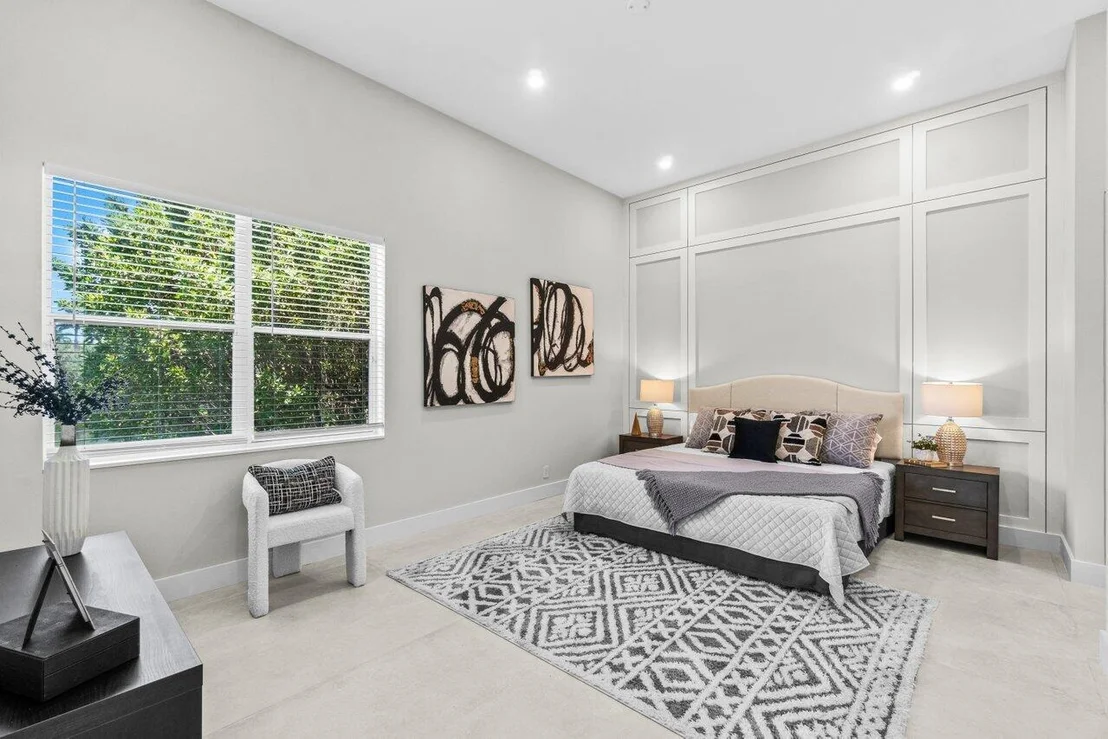 Photo of Unit C at 6357 Graycliff Drive