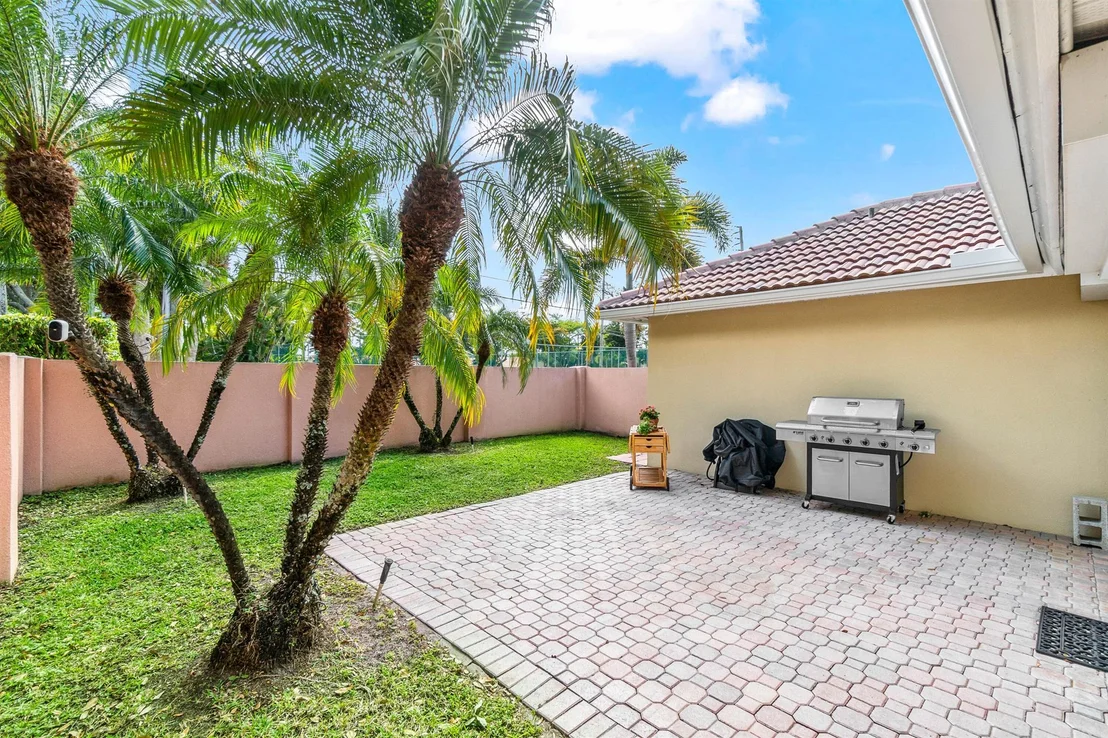 Photo of 5561 Grande Palm Circle