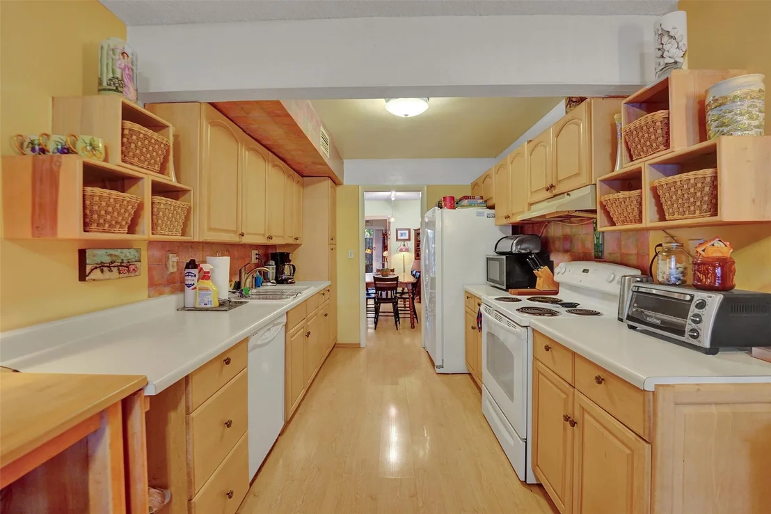 Photo of Unit 12A at 3301 Simms Street