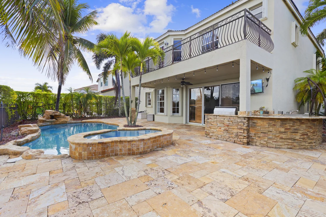 Photo of 9041 Alexandra Circle
