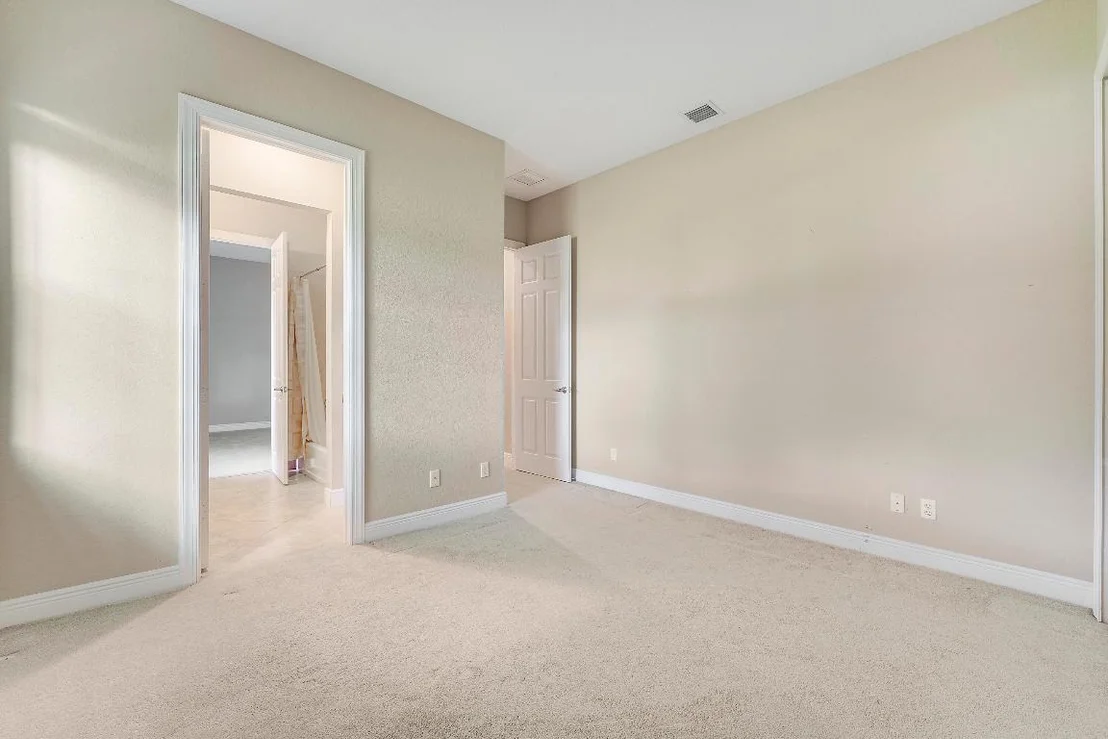 Photo of 243 SE Ethan Terrace