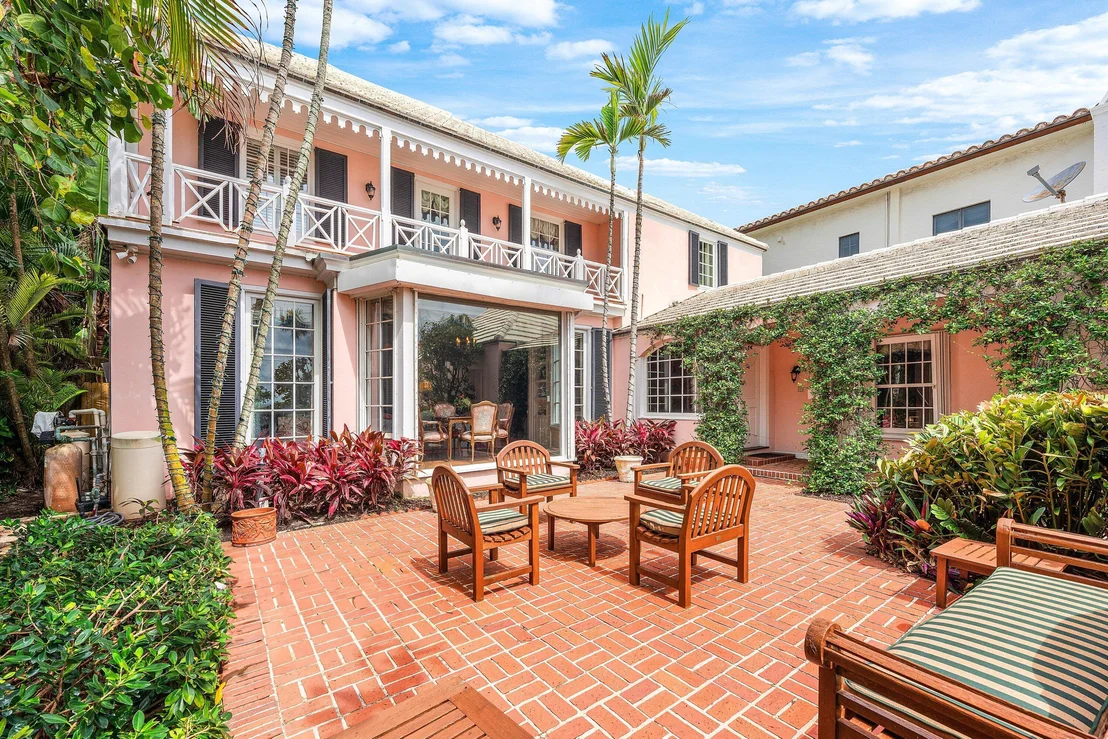 Photo of 406 N Ocean Boulevard