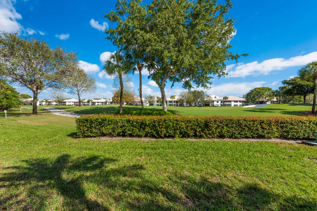 Photo of 7785 Dundee Lane