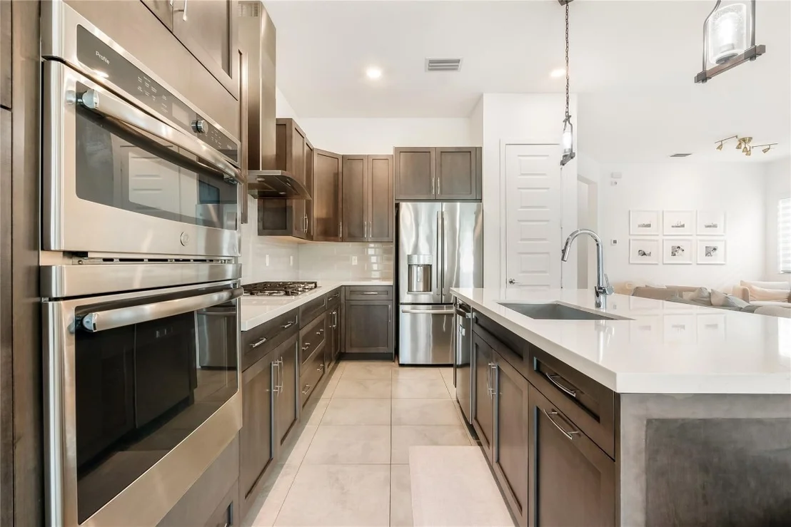 Photo of 8615 Prospect Lane